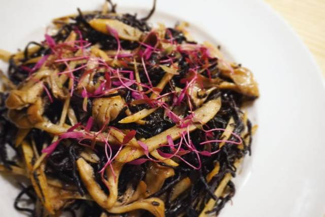 長ひじきの中華風サラダ