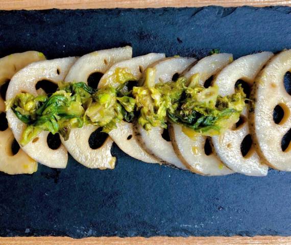 蓮根とフキノトウの炒め物