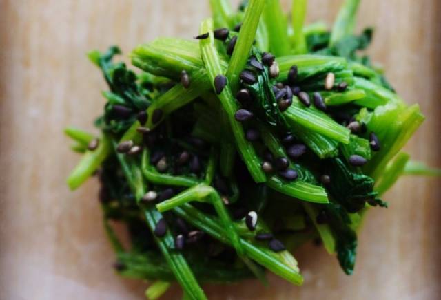 セリの辛子和え