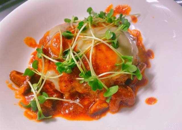 チーズ煮込みハンバーグ