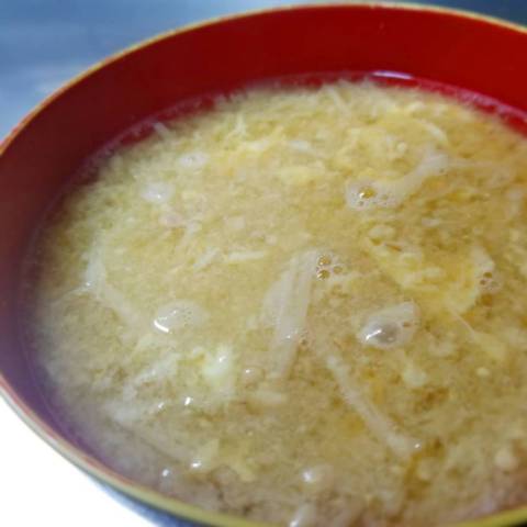 えのき茸と卵の味噌汁
