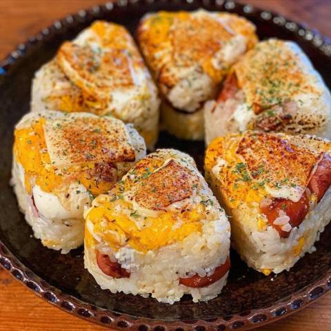 3種のチーズウィンナーおにぎり