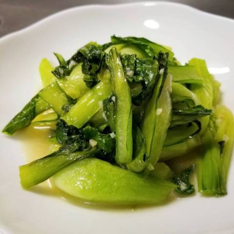 青菜のにんにく炒め