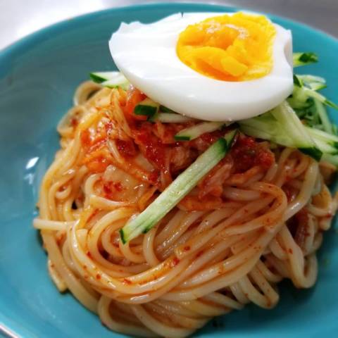 ひやむぎビビン麺