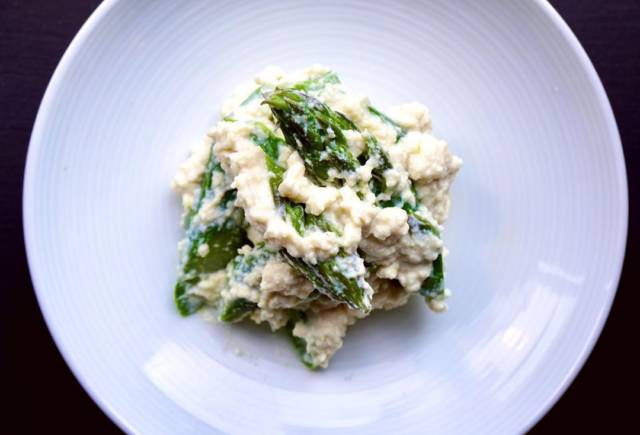 アスパラの白和え