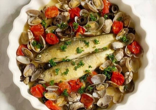 鮎のアクアパッツァ