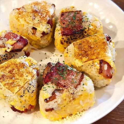 ベーコンたまごおにぎり