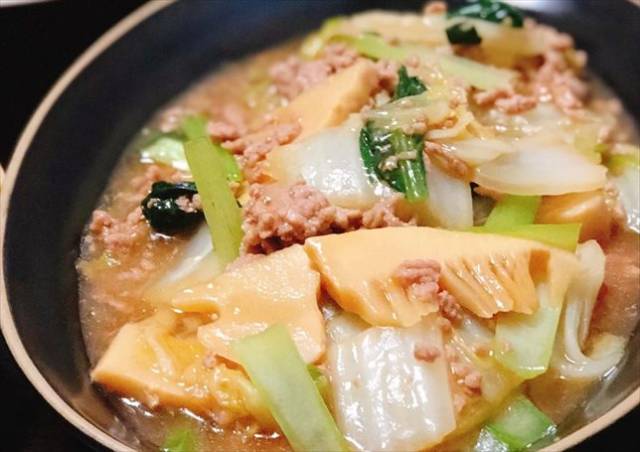 豚挽肉と野菜のうま煮