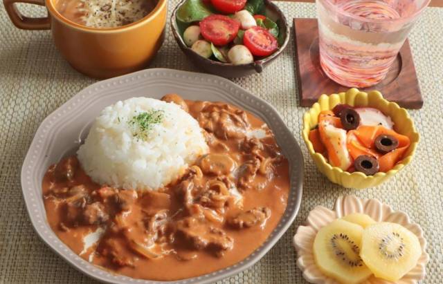 ビーフストロガノフ