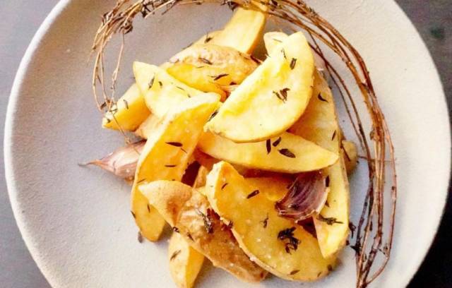 ハーブのフライドポテト