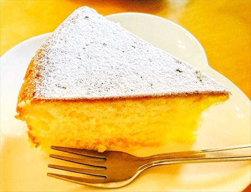 ふわふわスポンジケーキ