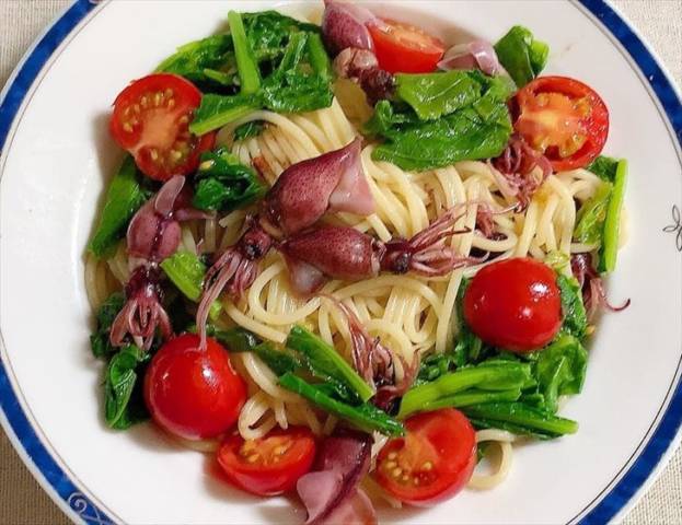 ホタルイカと菜の花のパスタ