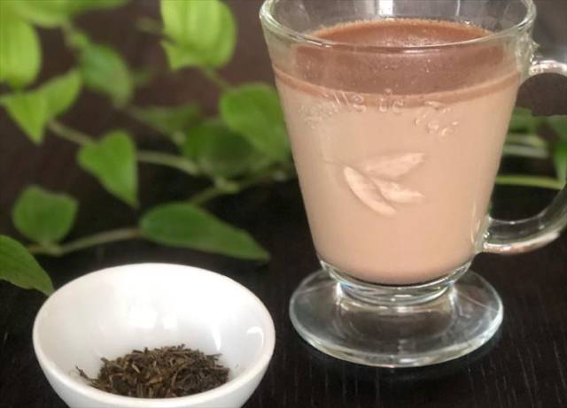 ほうじ茶チョコレートラテ