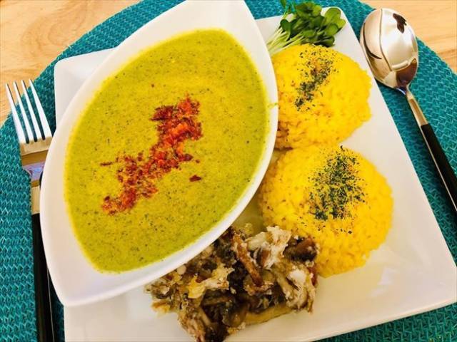 クリーミーほうれん草カレー