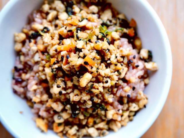 炒り豆腐と野菜のふりかけ