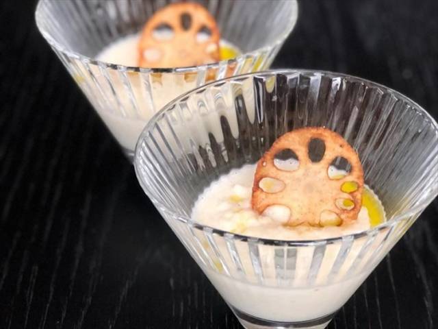 カブのホワイトスープ