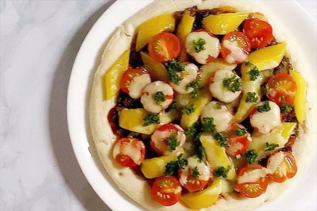 キーマカレーピザ