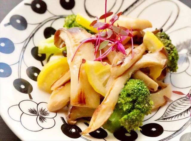 キノコのレモン醤油炒め