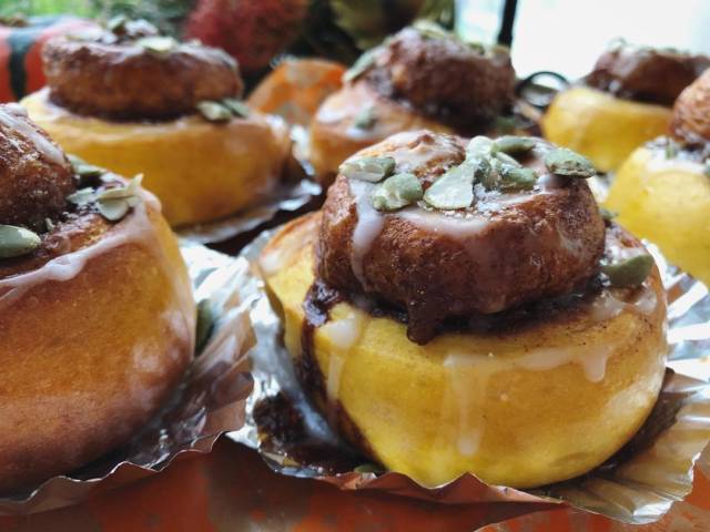 かぼちゃの黒糖シナモンロール