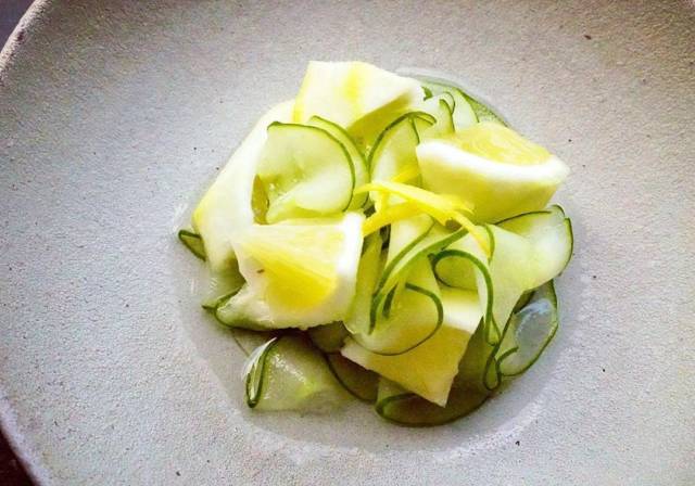 小夏と胡瓜の酢物