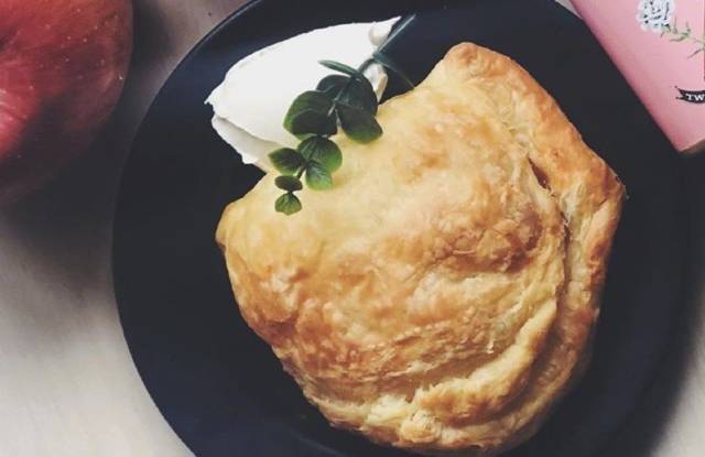 豆乳カスタードとマスカルポーネのアップルパイ