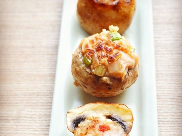 マッシュルームの詰め焼き