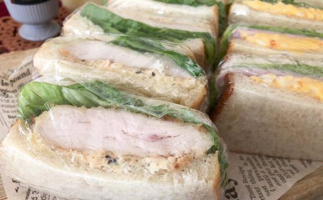 マヨ漬けチキンカツサンド