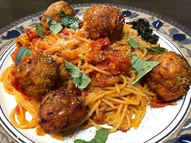 ミートボールパスタ