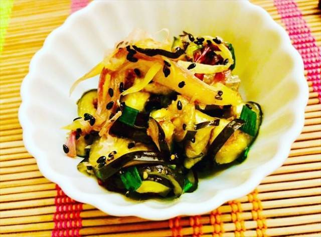 ミョウガとナスの和物