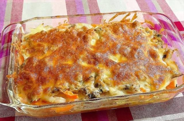 にんじんとサバ缶のにんにくチーズ焼き