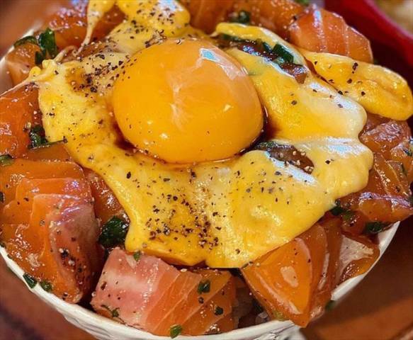 簡単サーモンチーズ丼