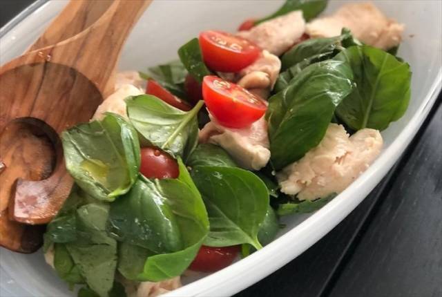 ササミハムのカプレーゼ