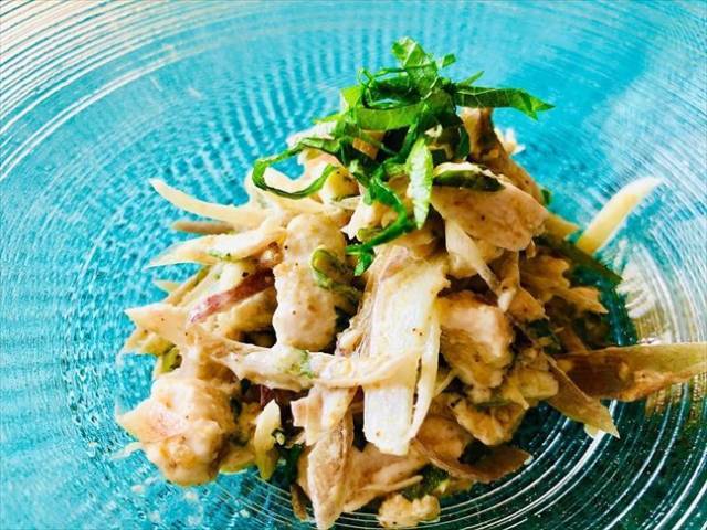 ささみとミョウガのマヨごま和え