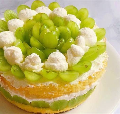 シャインマスカットのムースケーキ