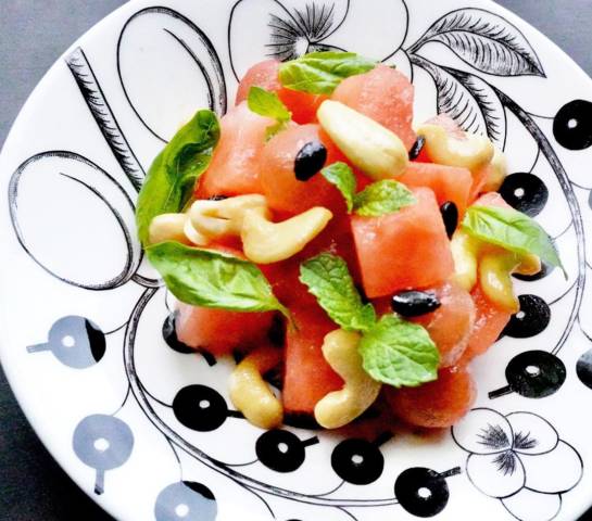 スイカのサラダ