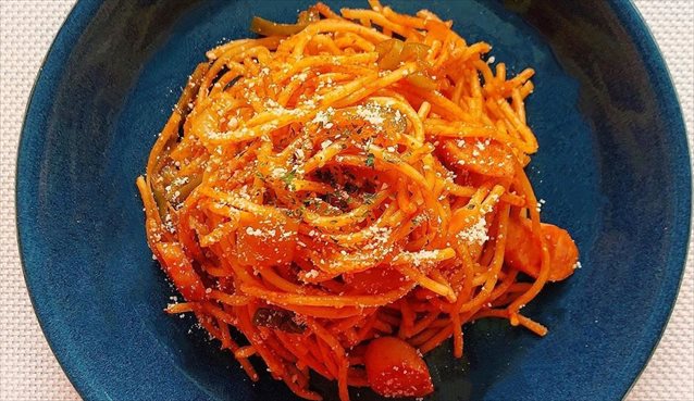 カフェ風のナポリタン