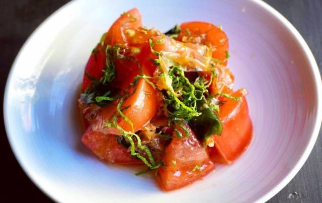 トマトの梅サラダ