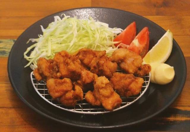 二度揚げ鶏の唐揚げ