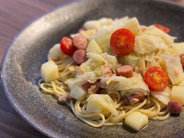 ツナと野菜のオイルパスタ