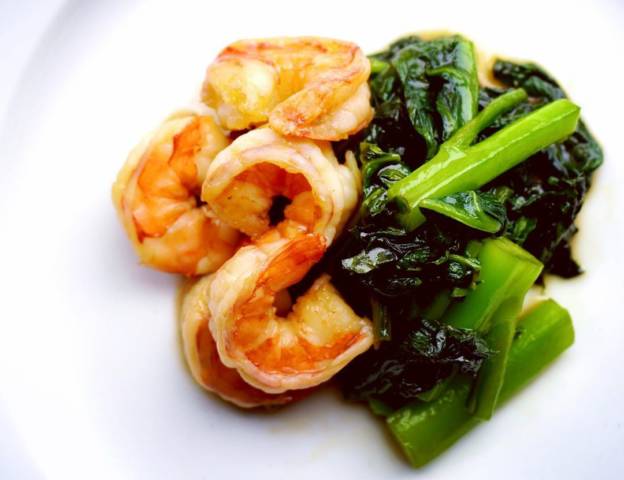 ツルムラサキと海老のオイスター炒め