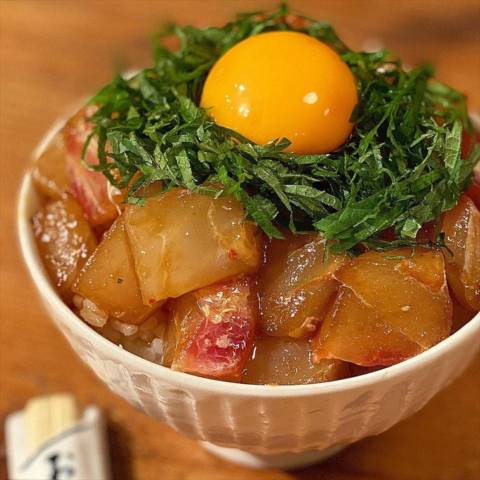 簡単ピリ辛漬け丼